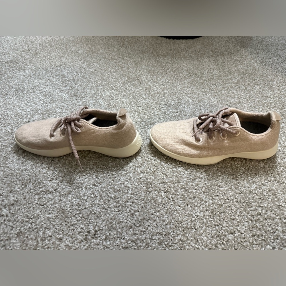 Allbirds Women’s Wool Runners - Picture 2 of 6